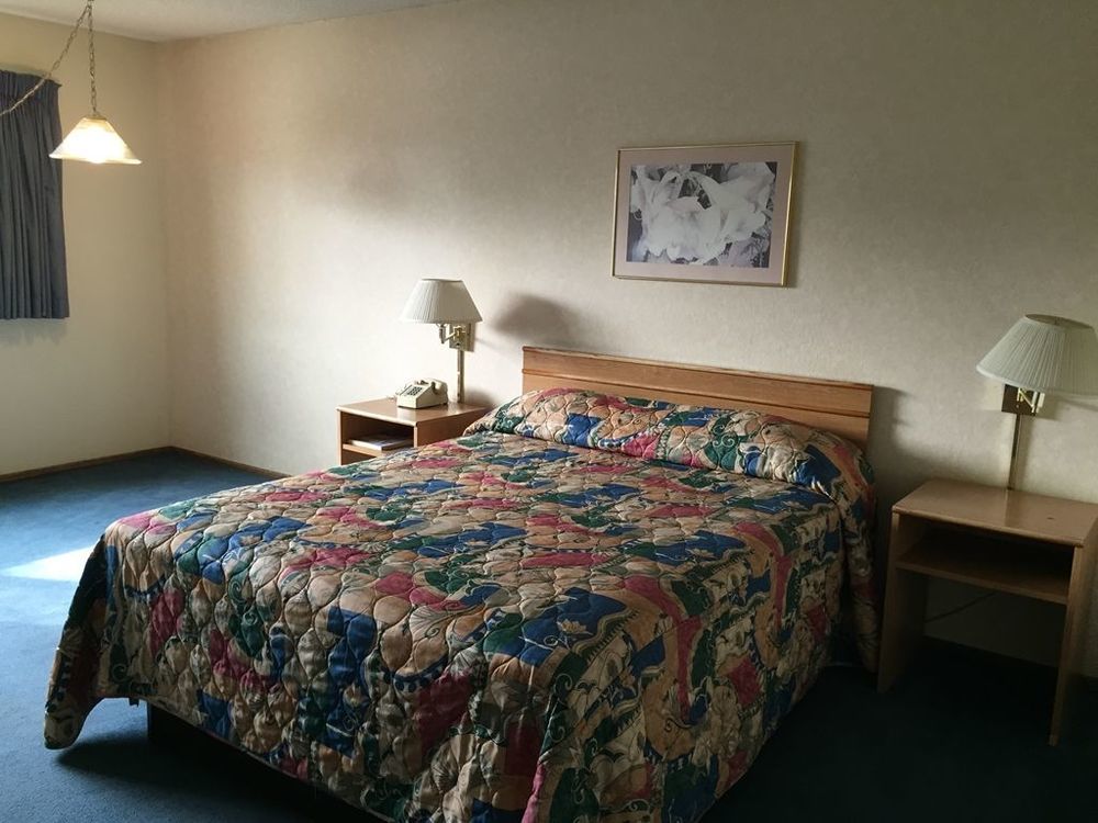 Super 8 By Wyndham National City Chula Vista Стая снимка